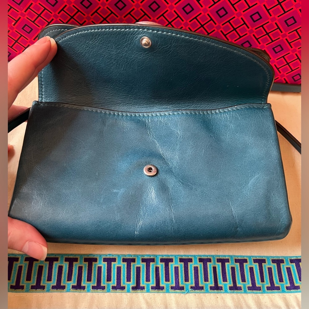 Tory Burch Miller Glazed Wallet Crossbody - Picture 6 of 15
